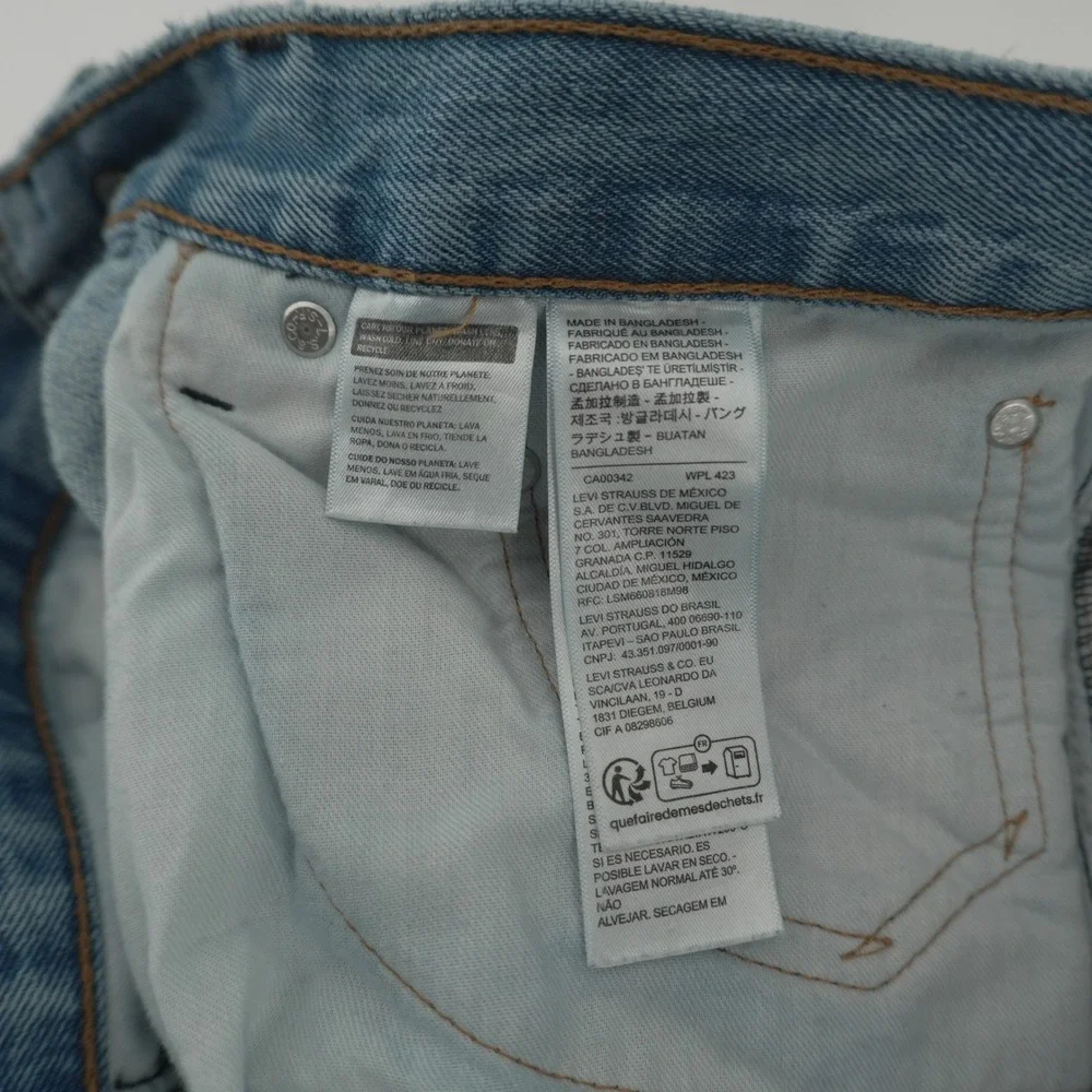 Levi's 550 Relaxed Fit Jeans Mens W34 L36 Light Wash Blue Tapered Leg Denim